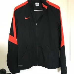 NIKE STORM FIT JACKET